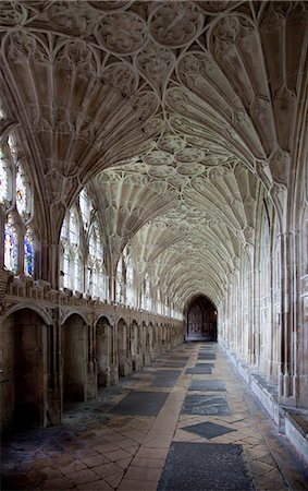 Intérieur du cloître avec voûte de ventilateur, la cathédrale de Gloucester, Gloucester, Gloucestershire, Angleterre, Royaume-Uni, Europe Photographie de stock - Rights-Managed, Code: 841-03517120