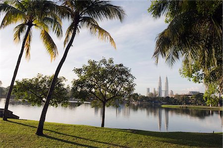 Petronas Towers, Lake Titiwangsa, Kuala Lumpur, Malaysia, Southeast Asia, Asia Foto de stock - Con derechos protegidos, Código: 841-03517339