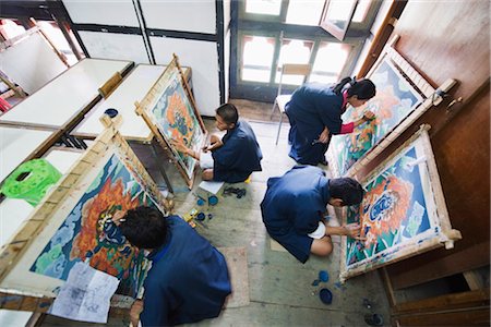 Peintres de thangka à l'Institut National de Zorig Chusum Pedzoe, (école de peinture), Thimphu, Bhoutan, Asie Photographie de stock - Rights-Managed, Code: 841-03517351