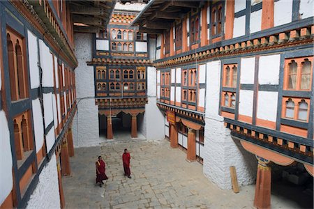 Monks in Jakar Dzong, Castle of the White Bird dating from 1667, Jakar, Bumthang, Chokor Valley, Bhutan, Asia Stock Photo - Rights-Managed, Code: 841-03517449