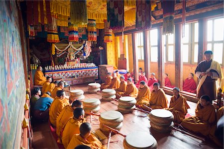 Monks with drums at a ceremony in Jakar Dzong, Castle of the White Bird, Jakar, Bumthang, Chokor Valley, Bhutan Stock Photo - Rights-Managed, Code: 841-03517450