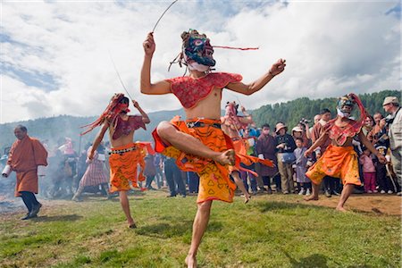 Danseurs en costumes Thangbi Mani Tsechu (festival), Jakar, Bumthang, vallée contrera, Bhoutan, Asie Photographie de stock - Rights-Managed, Code: 841-03517452