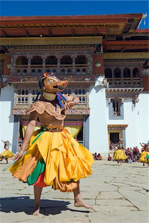 simsearch:841-03065014,k - Dancers in costume at Tsechu (festival), Gangtey Gompa (Monastery), Phobjikha Valley, Bhutan, Asia Foto de stock - Con derechos protegidos, Código: 841-03517463