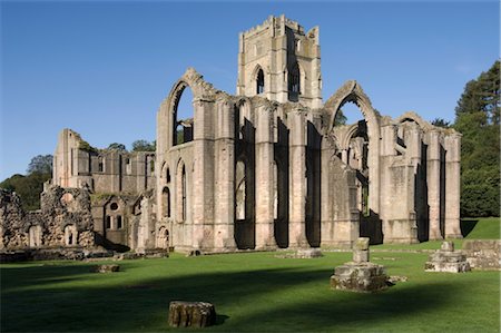 Fountains Abbey, UNESCO World Heritage Site, near Ripon, North Yorkshire, England, United Kingdom, Europe Stock Photo - Rights-Managed, Code: 841-03517648
