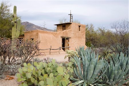 Adobe Mission, De Grazia Gallery in the Sun, Tucson, Arizona, United States of America, North America Stock Photo - Rights-Managed, Code: 841-03517973