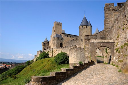 Porte d'Aude, walled and turreted fortress of La Cite, Carcassonne, UNESCO World Heritage Site, Languedoc, France, Europe Foto de stock - Direito Controlado, Número: 841-03518119