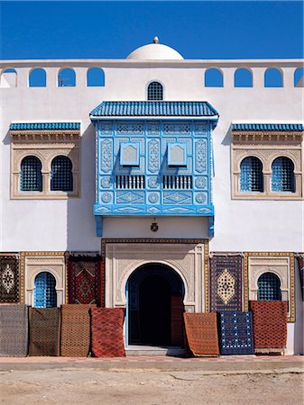 Typical decorative window in a carpet shop in the medina, Tunisia, North Africa, Africa Stock Photo - Rights-Managed, Code: 841-03518405