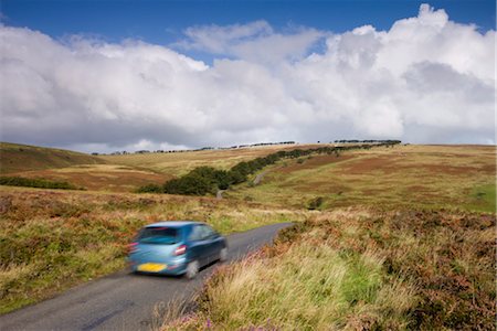 Tourists driving through the moorland of Exmoor National Park, Somerset, England, United Kingdom, Europe Foto de stock - Con derechos protegidos, Código: 841-03518661