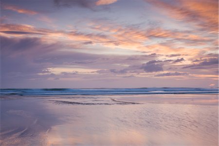 simsearch:841-03505392,k - Pastel sunset off Combesgate Beach, Devon, England, United Kingdom, Europe Stock Photo - Rights-Managed, Code: 841-03518725