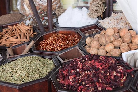 deira - Spices for sale in the Spice Souk, Deira, Dubai, United Arab Emirates, Middle East Fotografie stock - Rights-Managed, Codice: 841-03518934