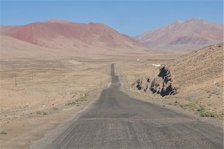 simsearch:841-03520084,k - Pamir Highway leading into wilderness, Tajikistan, Central Asia Stock Photo - Rights-Managed, Code: 841-03520137