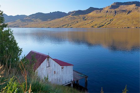 simsearch:841-03673725,k - Faskrudsfjordur, fishing village founded by French fishermen in the early 19th century where all street names are in Icelandic and French, Faskrudsfjordur fjord, East Fjords region (Austurland), Iceland, Polar Regions Stock Photo - Rights-Managed, Code: 841-03674801