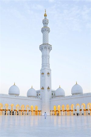 Cheikh Zayed Bin Sultan Al Nahyan mosquée, Abu Dhabi, Émirats Arabes Unis, Moyen-Orient Photographie de stock - Rights-Managed, Code: 841-03674949