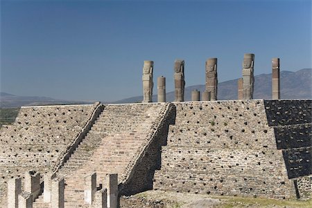 simsearch:841-03675245,k - Atlantes warrior statues on top of pyramid, Temple of Quetzalcoatl, Tula, the probable capital of Toltec civilization, Archaeological Zone, Tula de Allende, Hidalgo, Mexico, North America Foto de stock - Con derechos protegidos, Código: 841-03675249