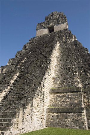 Tempel Nr. 1 (Jaguar-Tempel), Tikal, UNESCO-Weltkulturerbe Tikal Nationalpark, Petén, Guatemala, Zentralamerika Stockbilder - Lizenzpflichtiges, Bildnummer: 841-03675242