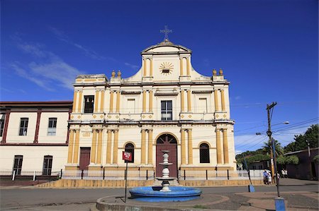 simsearch:841-03675497,k - Iglesia San Sebastian, Barrio Monimbo, Masaya, au Nicaragua, Amérique centrale Photographie de stock - Rights-Managed, Code: 841-03675502