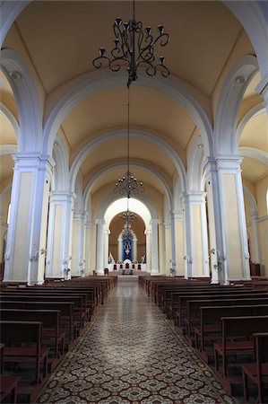 simsearch:841-03675522,k - Interior, Cathedral de Granada, Park Colon, Park Central, Granada, Nicaragua, Central America Foto de stock - Con derechos protegidos, Código: 841-03675514