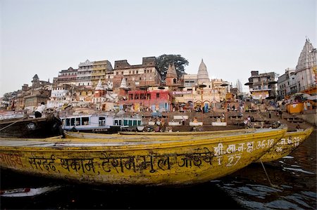 General view of the main ghat in Varanasi, Uttar Pradesh, India, Asia Fotografie stock - Rights-Managed, Codice: 841-03675833