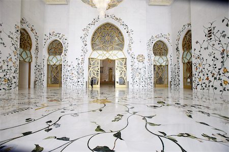 Thousands of semi-precious stones, inset in marble, decorate the Sheikh Zayed Grand Mosque, Abu Dhabi, United Arab Emirates, Middle East Foto de stock - Con derechos protegidos, Código: 841-03675918