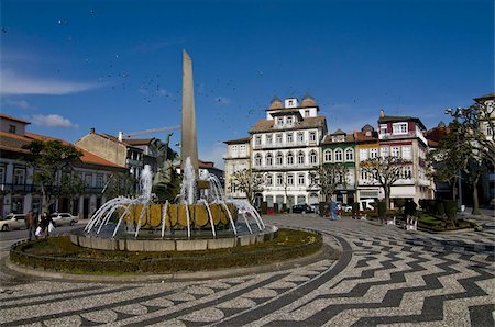 statues in portugal - Central square of Guimaraes, UNESCO World Heritage Site, Portugal, Europe Stock Photo - Rights-Managed, Code: 841-03676158