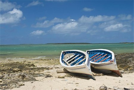 Pêche des bateaux sur l'île de Rodrigues, Ile Maurice, océan Indien, Afrique Photographie de stock - Rights-Managed, Code: 841-03676551