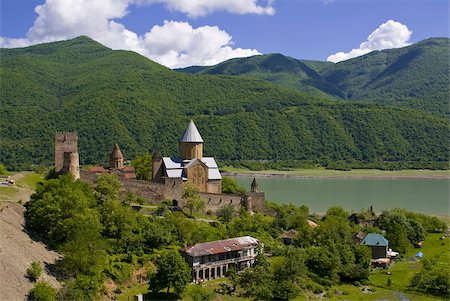 Forteresse et l'église de Ananuri le long de la Zinvali Reservoir, Géorgie, Caucase, Asie centrale, Asie Photographie de stock - Rights-Managed, Code: 841-03676586