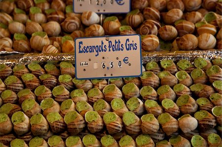 food markets in france - Escargot (edible land snails) for sale at local market in Paris, France, Europe Stock Photo - Rights-Managed, Code: 841-03676865