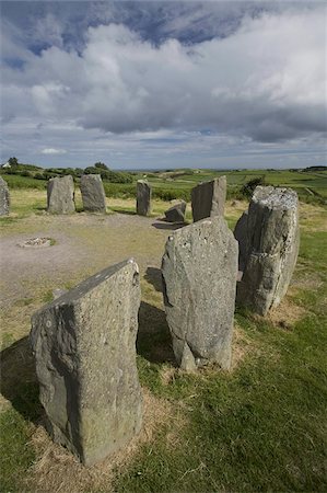 simsearch:841-03064474,k - Cercle de pierres de Drombeg, une pierre couchée cercle connu localement comme l'autel, Munster, comté de Cork, République d'Irlande, Europe du druide Photographie de stock - Rights-Managed, Code: 841-03677023