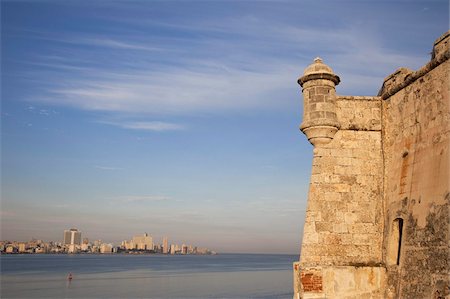 simsearch:841-03675495,k - Forteresse El Morro (Castillo de los Tres Reyes Magos del Morro) construite en 1589, une pittoresque forteresse gardant l'entrée de la baie de la Havane, la Havane, Cuba, Antilles, Amérique centrale Photographie de stock - Rights-Managed, Code: 841-03677179