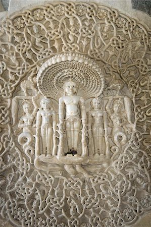 escultura a relieve - A carved marble disc inside the main Jain temple at Ranakpur, Rajasthan, India, Asia Foto de stock - Con derechos protegidos, Código: 841-03672215