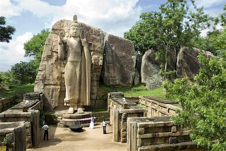 simsearch:841-03675229,k - Statue of Buddha, 12 metres tall, carved in granite, Aukana, north of Dambulla, Sri Lanka, Asia Foto de stock - Direito Controlado, Número: 841-03672342