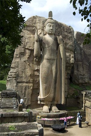 simsearch:841-03675229,k - Statue of Buddha, 12 metres tall, carved in granite, Aukana, north of Dambulla, Sri Lanka, Asia Foto de stock - Direito Controlado, Número: 841-03672343