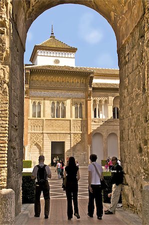 sevilla - Entrée de Alcazar avec les touristes, patrimoine mondial UNESCO, Séville, Andalousie, Espagne, Europe Photographie de stock - Rights-Managed, Code: 841-03672617