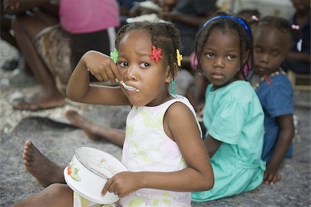 port au prince - Orphans at an orphanage after the January 2010 earthquake, Port au Prince, Haiti, West Indies, Caribbean, Central America Foto de stock - Con derechos protegidos, Código: 841-03672762