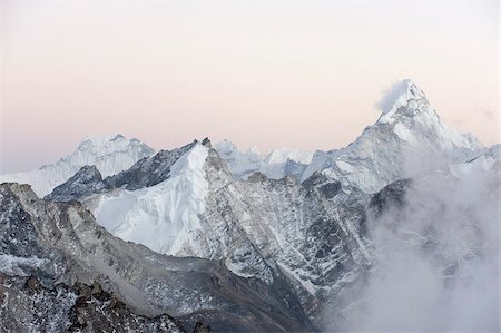 Ama Dablam, 6812m, région de l'Everest Solu Khumbu, Parc National de Sagarmatha, Himalaya, Népal, Asie Photographie de stock - Rights-Managed, Code: 841-03672830