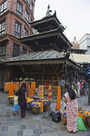 simsearch:841-02917363,k - Flower sellers at a temple in Kathmandu, Nepal, Asia Stock Photo - Rights-Managed, Code: 841-03672875