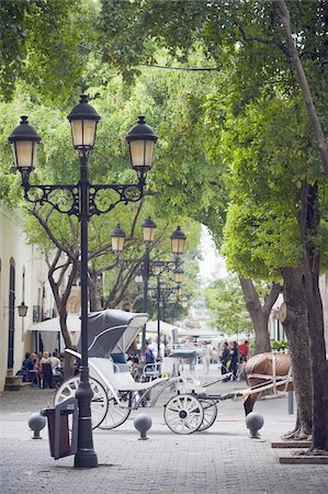 simsearch:841-02944695,k - Horse carriage for tourists, Zona Colonial (Colonial District), UNESCO World Heritage Site, Santo Domingo, Dominican Republic, West Indies, Caribbean, Central America Foto de stock - Con derechos protegidos, Código: 841-03672897