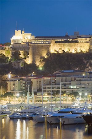 simsearch:841-05794830,k - Palais du Prince and harbour in the Port of Monaco, Principality of Monaco, Cote d'Azur, Mediterranean, Europe Fotografie stock - Rights-Managed, Codice: 841-03672929