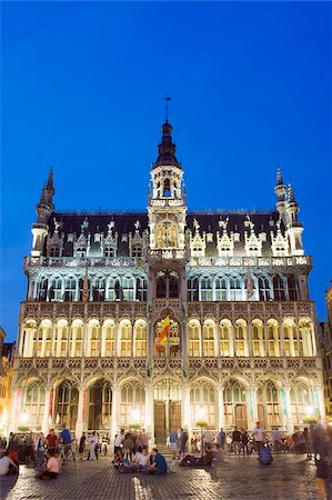 simsearch:841-03673885,k - Hotel de Ville (Town Hall) in the Grand Place illuminated at night, UNESCO World Heritage Site, Brussels, Belgium, Europe Foto de stock - Con derechos protegidos, Código: 841-03673073