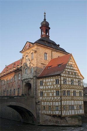 Hôtel de ville gothique vieux (Altes Rathaus) avec des sections de la Renaissance et Baroque de façade, Alstadt, Bamberg, haute Franconie, Bavière, Allemagne, Europe Photographie de stock - Rights-Managed, Code: 841-03673092