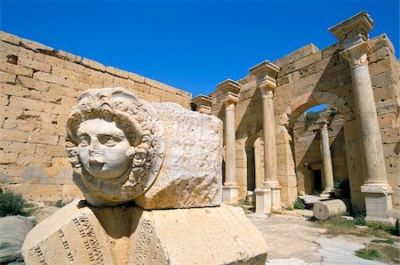 Gorgon head, Severan Forum, Leptis Magna, UNESCO World Heritage Site, Tripolitania, Libya, North Africa, Africa Fotografie stock - Rights-Managed, Codice: 841-03673460