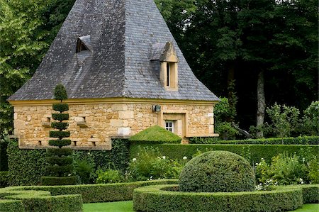 simsearch:841-08357483,k - Topiary in Les Jardin du Manoir D'Eyrignqac in Salignac, Dordogne, France, Europe Stock Photo - Rights-Managed, Code: 841-03867833