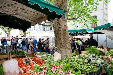 Salad items for sale at the market in Uzes, Provence, France, Europe Foto de stock - Con derechos protegidos, Código: 841-03867886