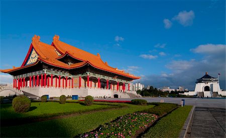 simsearch:841-03676158,k - Chiang Kai Shek Memorial Hall and National Concert Hall, Liberty Square, Taipei, Taiwan, Asia Fotografie stock - Rights-Managed, Codice: 841-03867964