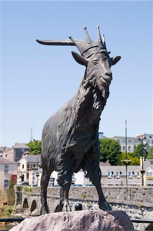 Statue König Puck, Killorglin, berühmt für Puck Festival, Ring of Kerry, County Kerry, Munster, Irland, Europa Stockbilder - Lizenzpflichtiges, Bildnummer: 841-03867985
