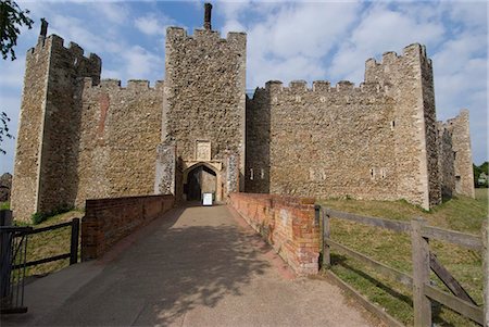 suffolk - Framlingham Castle, a fortress dating from the 12th century, Suffolk, England, United Kingdom, Europe Foto de stock - Con derechos protegidos, Código: 841-03868139