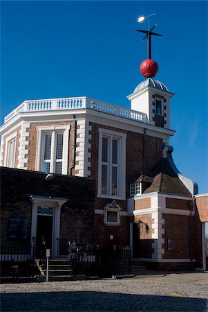 simsearch:841-03868174,k - The original Royal Observatory dating from 1675 and site of the Prime Meridien (latitude 00, starting point of Greenwich Mean Time, Greenwich Park, Greenwich, London, England, United Kingdom, Europe Foto de stock - Direito Controlado, Número: 841-03868175