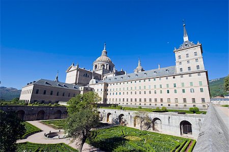 spanish - San Lorenzo de El Escorial, mausoleum of the Spanish monarchs, palace and monastery complex, El Escorial, UNESCO World Heritage Site, Madrid, Spain, Europe Stock Photo - Rights-Managed, Code: 841-03868417