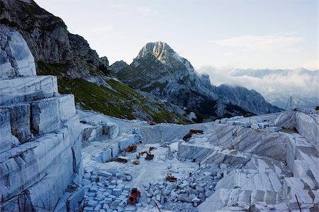 quarry - Blocks being cut in a marble quarry used by Michaelangelo, Apuan Alps, Tuscany, Italy, Europe Stock Photo - Rights-Managed, Code: 841-03868492