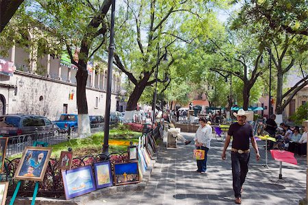 Art market in Jardin de las Rosas, Morelia, Michoacan state, Mexico, North America Stock Photo - Rights-Managed, Code: 841-03868563